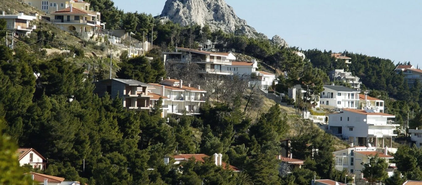 Όλα όσα πρέπει να γνωρίζετε για τη δήλωση των... «ξεχασμένων» τετραγωνικών